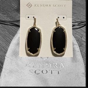 NEW!! Kendra Scott Drop Earrings in Black Opaque Glass